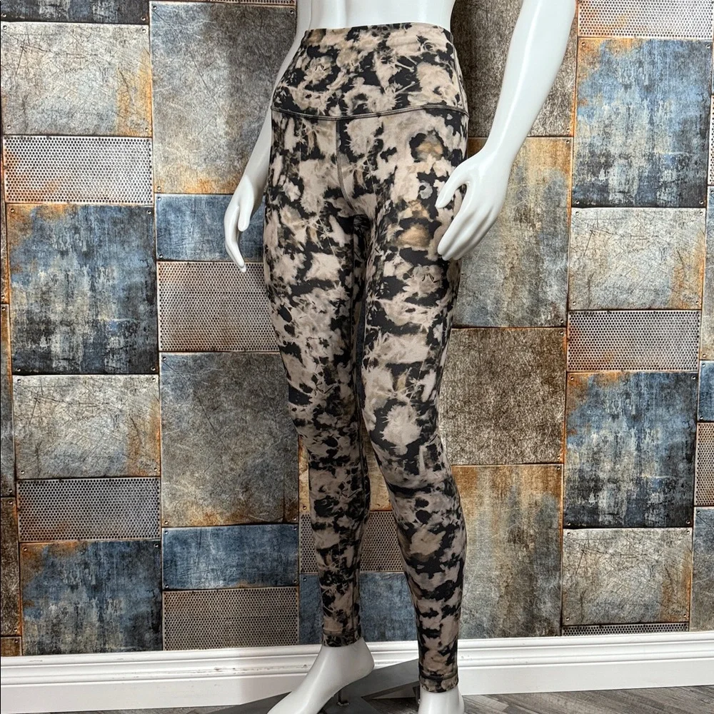 Lululemon Wunder Train High-Rise Tight 28" Size 6 - Picture 9 of 14